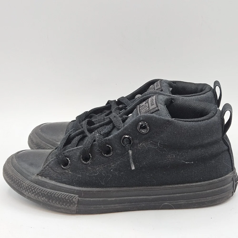 Converse chuck taylor allstar skater sneakers size 1.5